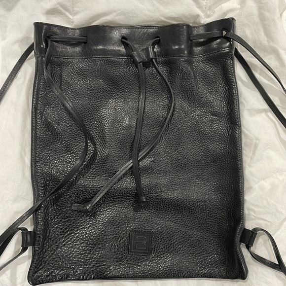 Vintage Brave 1992 leather backpack with internal pockets - Picture 7 of 9